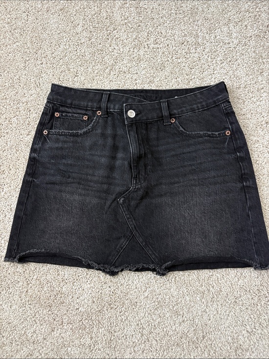 American Eagle Outfitters Dresses & Skirts - American Eagle Outfitters Black Washed Denim Mini Skirt